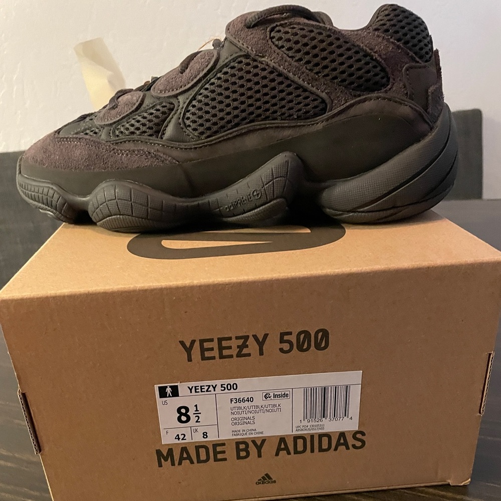 Yeezy Utility 500’s -Size 8.5M